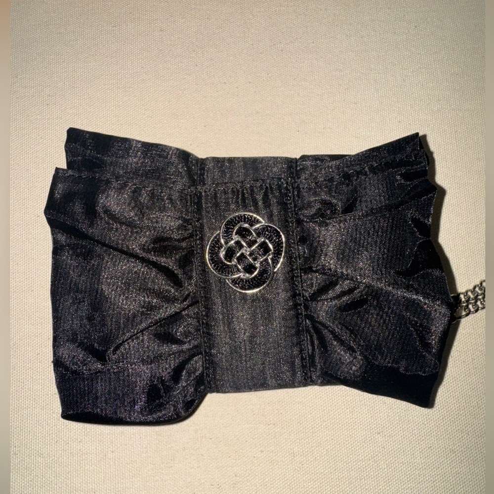 White House Black Market Black Bow Wristlet, Rare Find